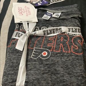 Philadelphia Flyers Sleep Set - Gray ladies